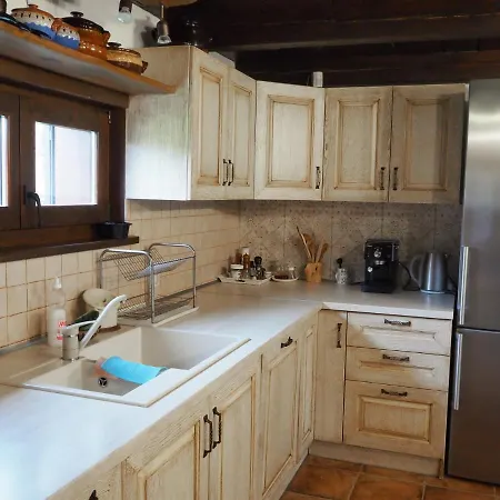 Holiday home Къща За Гости Младата Баба