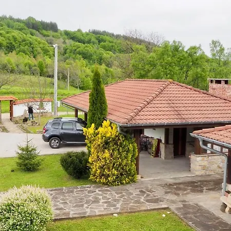 Holiday home Къща За Гости Младата Баба